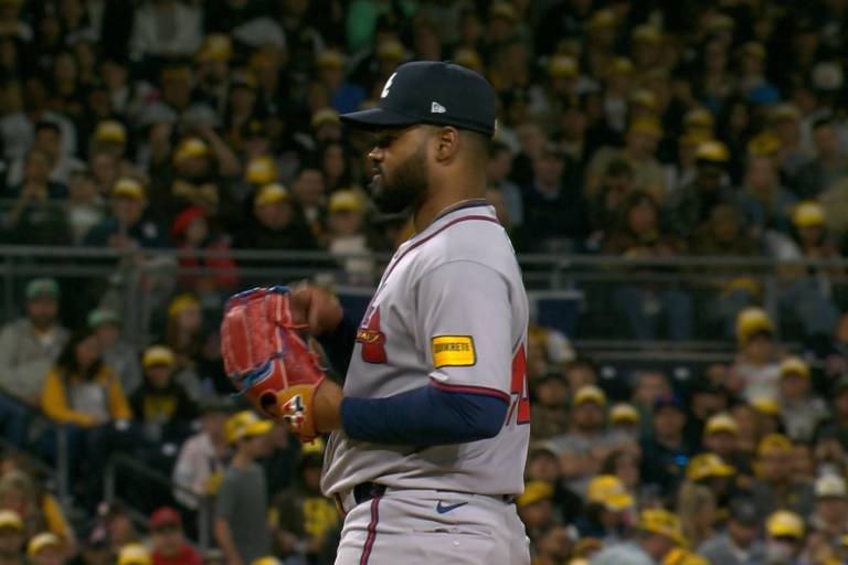 Bravos inhabilitan a Reynaldo López por inflamación en el hombro