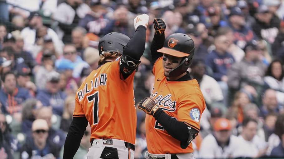 Jonrón de Ramón de Urías no basta y Orioles cae en Detroit