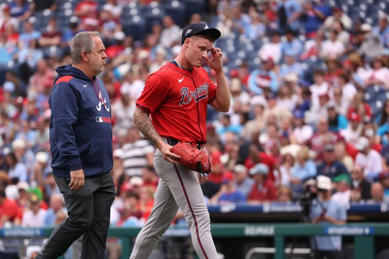 Bravos envían a Smith-Shawver a la lista de lesionados por una distensión en el codo
