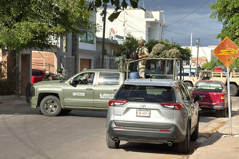 Aseguran domicilio en la Obrero Campesino en medio de operativo militar en Culiacán