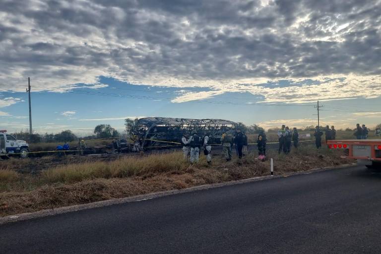 Identificación de fallecidos en camionazo de Elota llevará tiempo: FGE
