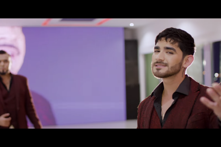 Banda El Recodo honra a las parejas diferentes en su nuevo video musical