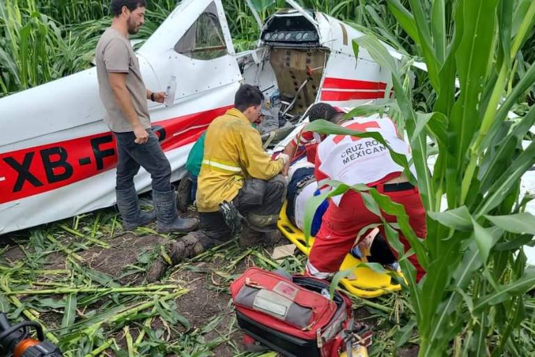 Pierde la vida piloto luego de que su avioneta se desplomara en Eldorado