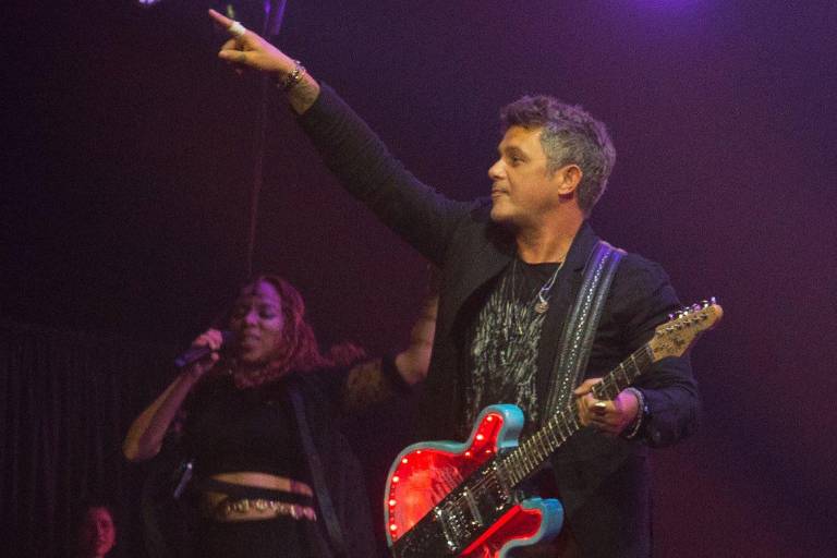 Alejandro Sanz recibe críticas por tuits sobre fallecimiento de un joven en España