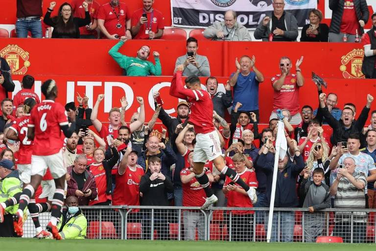 Cristiano Ronaldo goza un regreso heroico al Manchester United