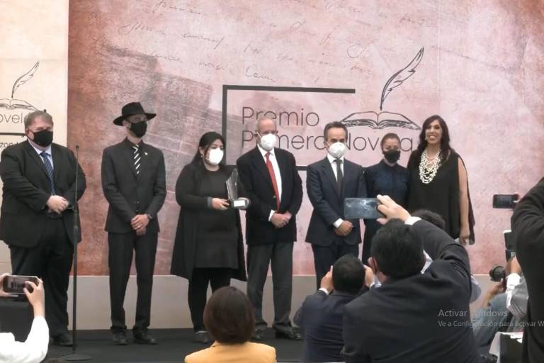 Gana libro de Karina Sosa el premio Primera Novela