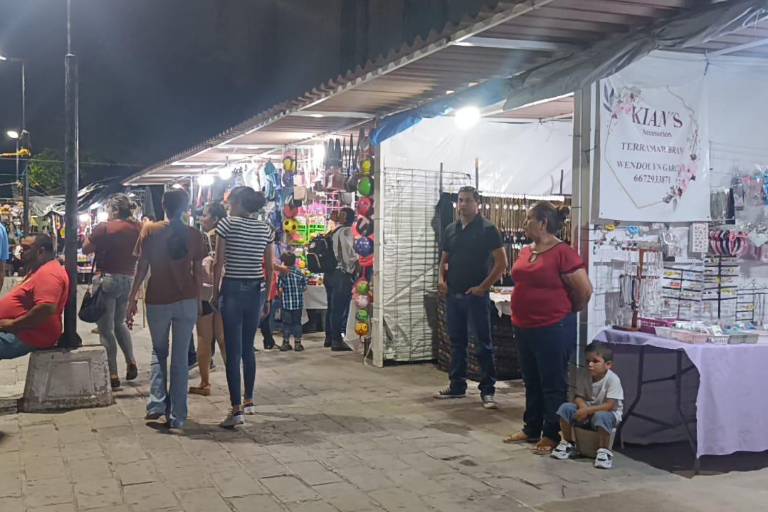 Programa dominical en Escuinapa reactiva actividad comercial