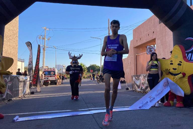 Justin Rendón conquista la Quinta Carrera 5KM Lince