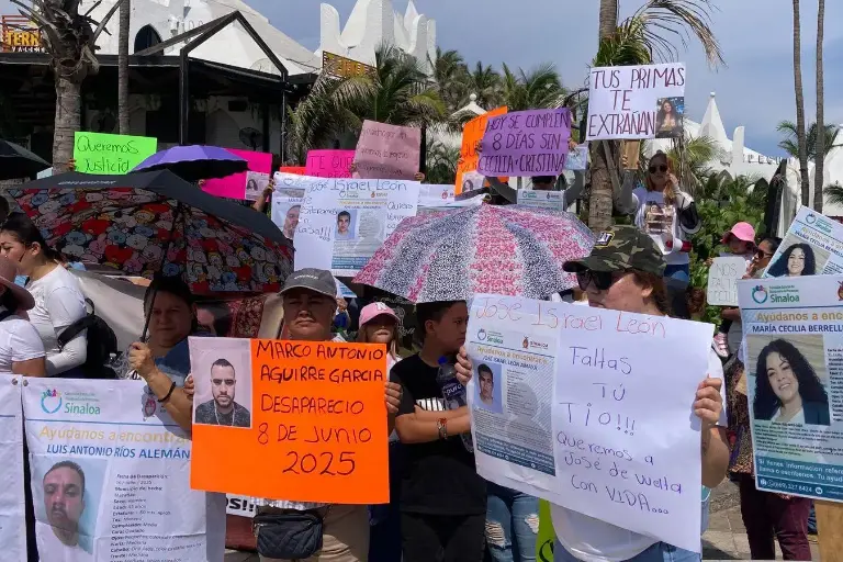 Gobierno de Mazatlán promete apoyo total a familias de desaparecidos