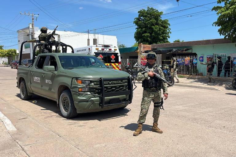 Matan a dos hombres dentro de tienda de abarrotes en la colonia Emiliano Zapata, Culiacán