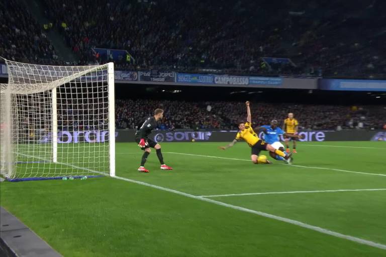 Inter y Napoli empatan en un emocionante duelo por el Scudetto