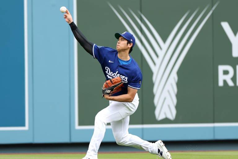 Ohtani se enfrentará a bateadores por primera vez el domingo