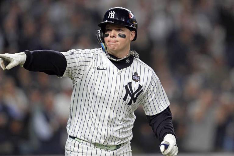 Bravos de Atlanta reorganiza su alineación y asciende a Alex Verdugo para enfrentar nuevos desafíos