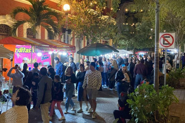 En el último día del Carnaval, la Plazuela Machado vuelve a brillar