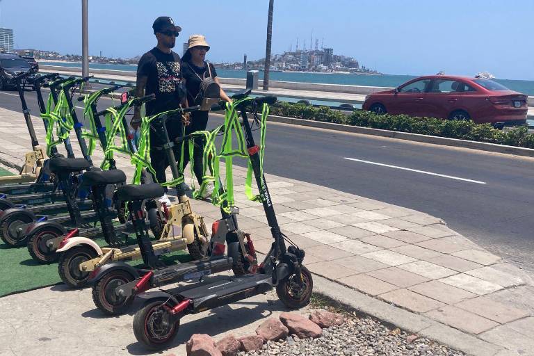 Ciclovía del malecón del Mazatlán no es para vehículos motorizados, advierten