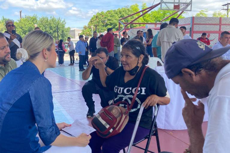 Habitantes de Villa Unión presentan 128 solicitudes a funcionarios dentro del Programa ‘Contigo Mazatlán’