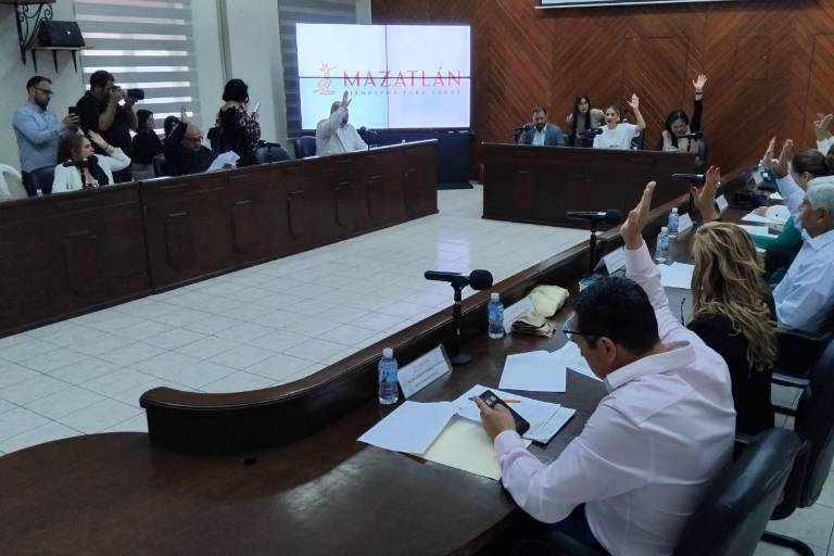 Suspenden proceso para elegir a titular de Órgano Interno de Control en Mazatlán