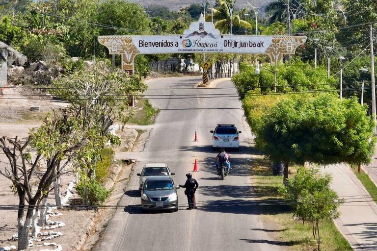 Atacan a balazos Palacio Municipal de Huajicori
