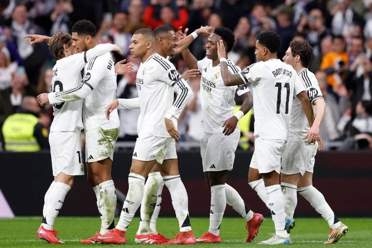 Real Madrid gana con apuros al Rayo Vallecano con golazo de Vini Jr