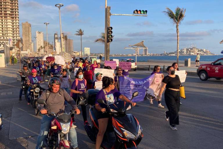 Exigen con manifestación justicia para Ana Beatriz víctima de feminicidio, no por accidente vial