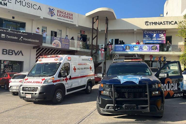 Maestro de música despojado de su camioneta en Perisur