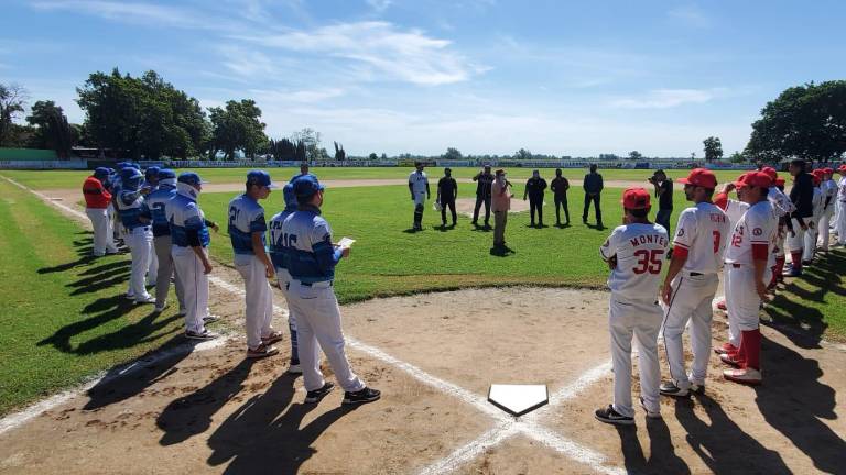 El recorrido se produjo durante el segundo juego de la final de beisbol entre los equipos Diablitos Azules de Bachimeto contra la escuadra del Campo Los Ángeles.