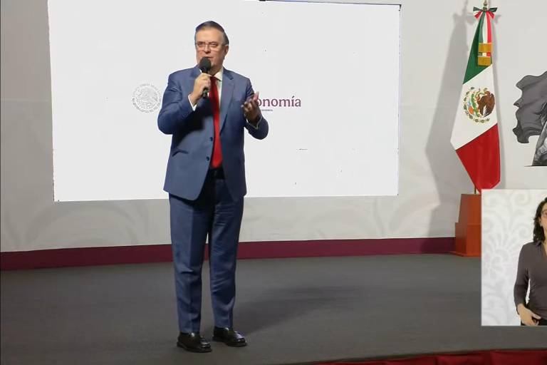 Cancelan registro a 8 empresas textiles y a 1,062 molinos de acero por irregularidades; se busca comercio justo, dice Ebrard