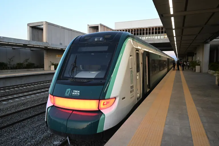 Caso Koldo: empresas acusadas de corrupción en España obtuvieron contratos en Trolebús, Interoceánico y Tren Maya, por 58 mil mdp