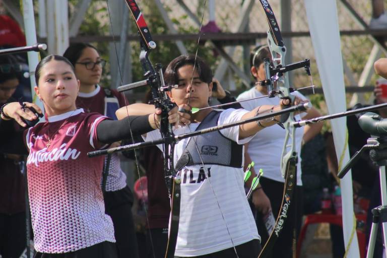 Se viste la selección de tiro con arco de Mazatlán de bronce, en el estatal