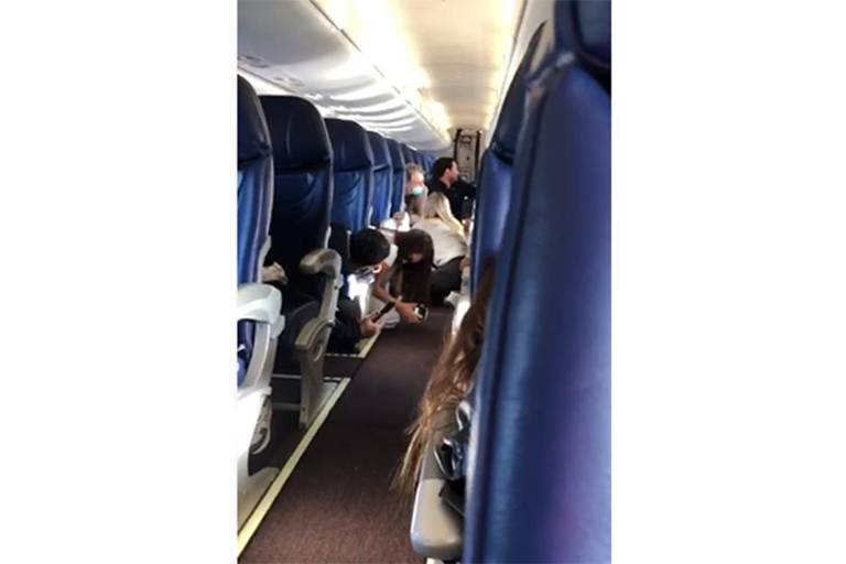 Confirma Aeroméxico impacto de bala en avión que estaba por despegar en Culiacán