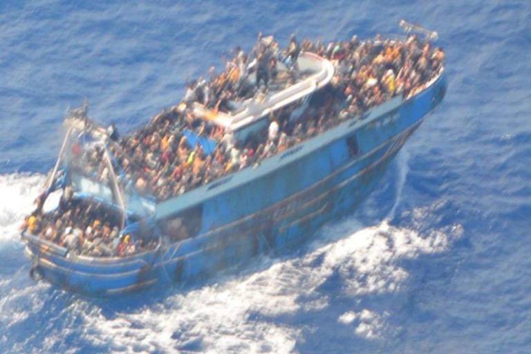 Mueren 79 migrantes frente a las costas de Grecia; hay más de 500 desaparecidos
