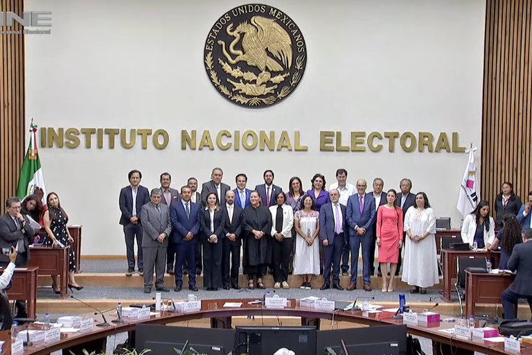 Oposición impugnará la mayoría de Morena y aliados, tras debate en el INE