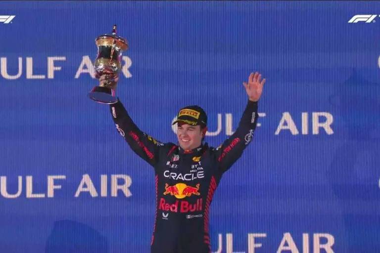 ‘Checo’ Pérez inicia la temporada de F1 en segundo lugar; Verstappen fue el ganador en Baréin