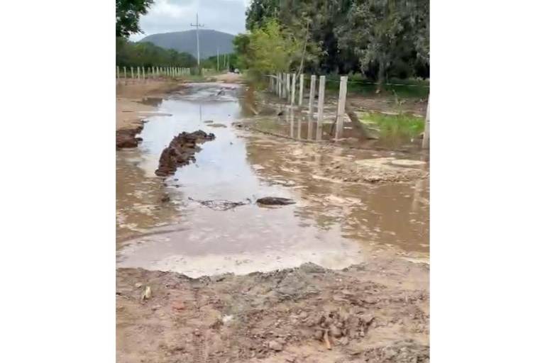 Obras de los canales de la Presa Santa María dejan sin agua a zona del valle de Escuinapa