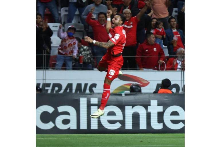 Reaparece Alexis Vega y lo hace con gol