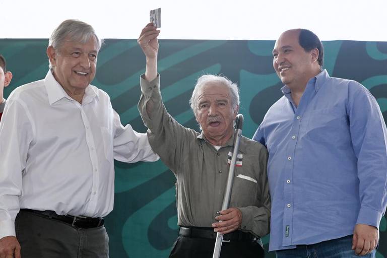 El Presidente anuncia reforma para pensión de adultos mayores antes de terminar su Gobierno