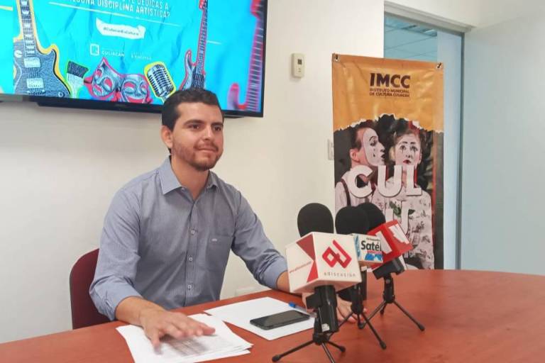 Adrián Varela ya estaba enterado que sería despedido; le pidieron la renuncia y se negó, afirma Alonso Ramírez