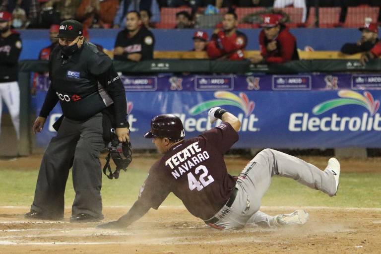 Tomateros de Culiacán se queda con el primero de la serie en Navojoa