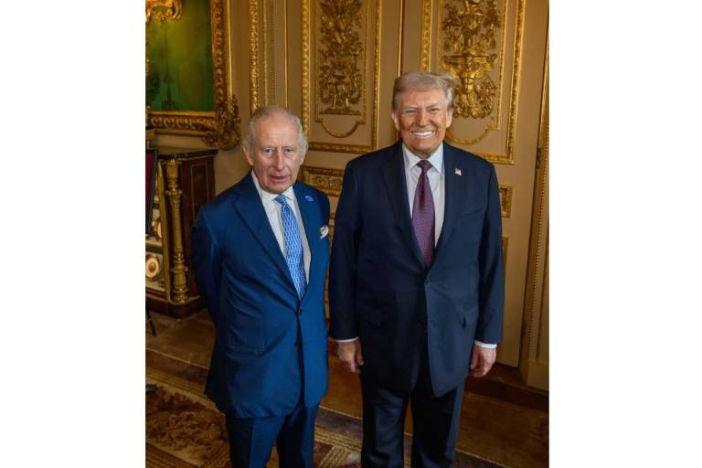 El Rey Carlos III recibe a Trump en Windsor con honores militares