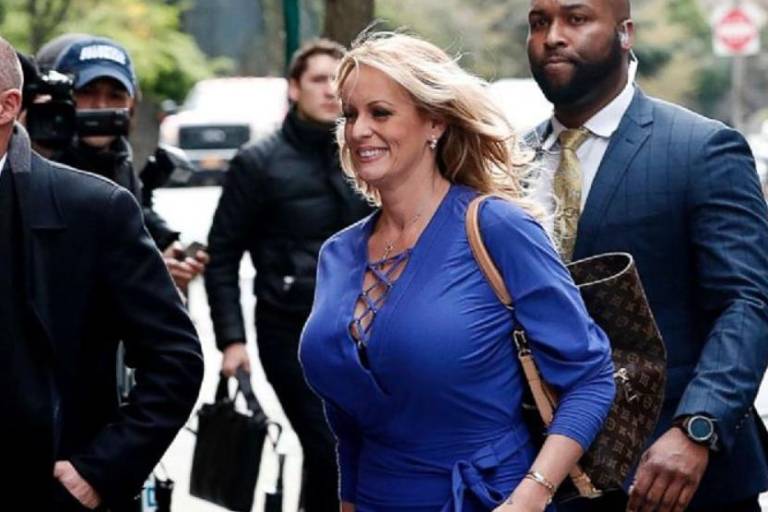 Imputan a Trump por sobornar a actriz de cine para adultos