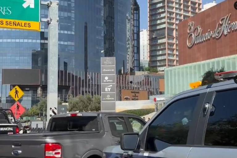Dos muertos deja balacera en centro comercial de Zapopan