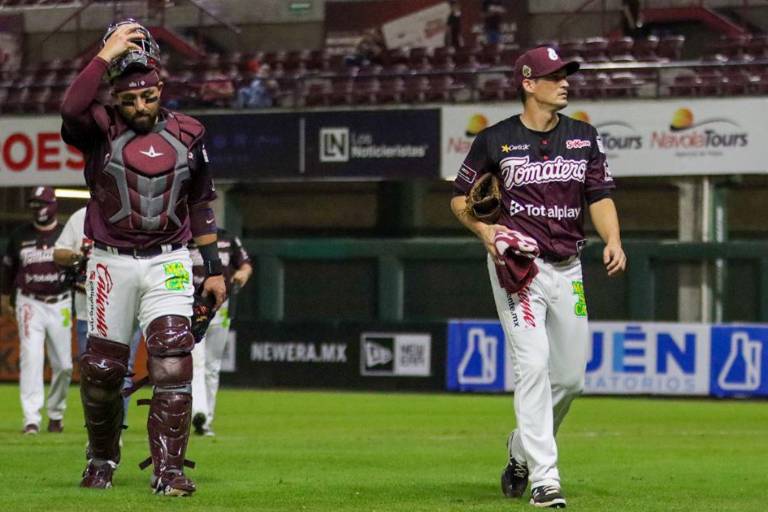 Sultanes de Monterrey viene de atrás para vencer en Culiacán a Tomateros