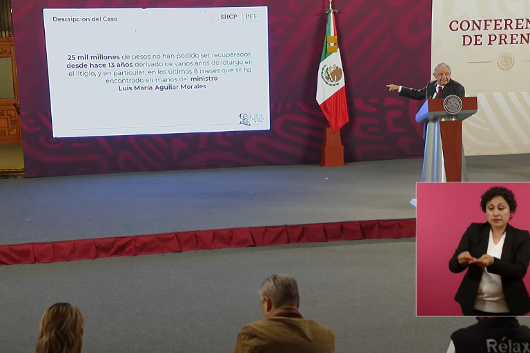 Cuestiona AMLO resolución rápida de Ministro Aguilar a libros de texto