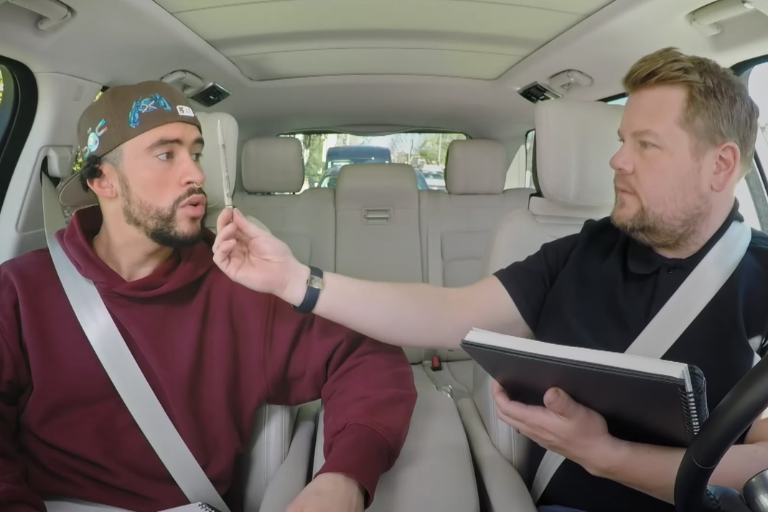 Protagoniza Bad Bunny ‘Carpool Karaoke’ junto a James Corden
