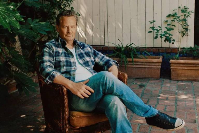 Médico de Matthew Perry se declara culpable por la muerte del actor