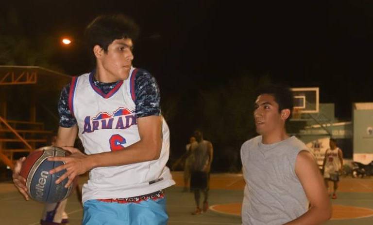 El anfitrión Wolves cae en Liga de Baloncesto Casa Hogar