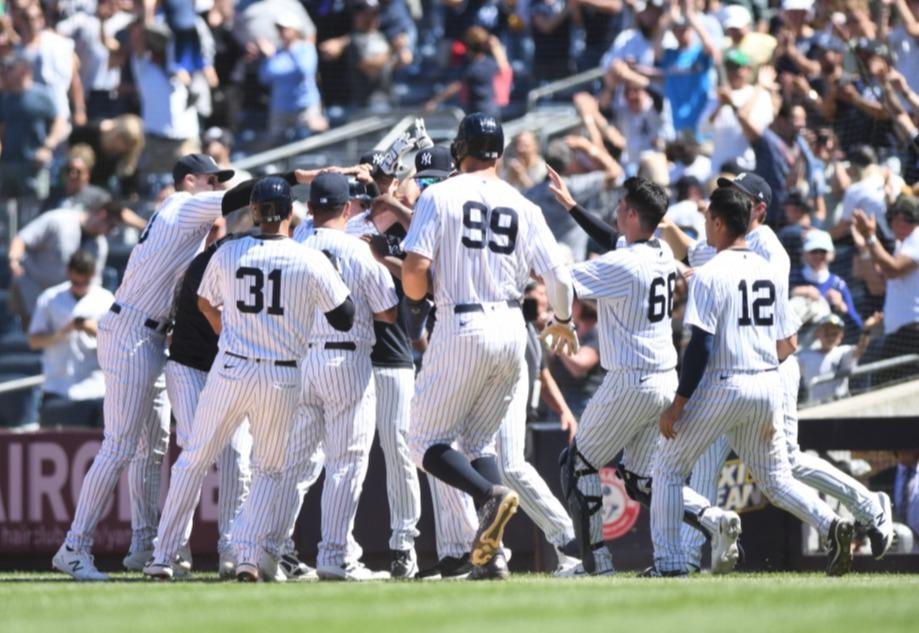 $!Yanquis ganan sexto juego al hilo con walk-off