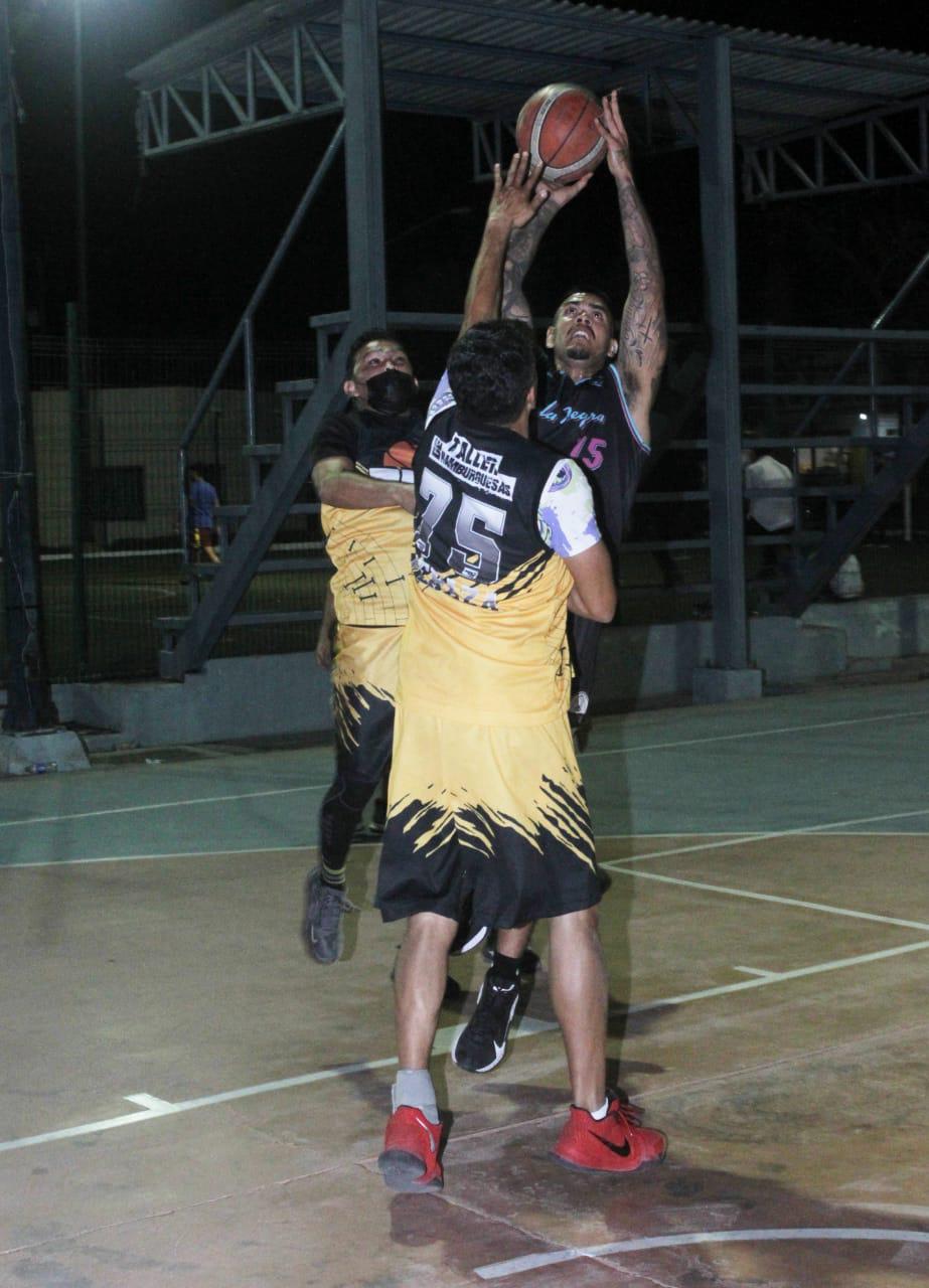 $!Old School B tiene arranque halagador en el baloncesto de Casa Hogar
