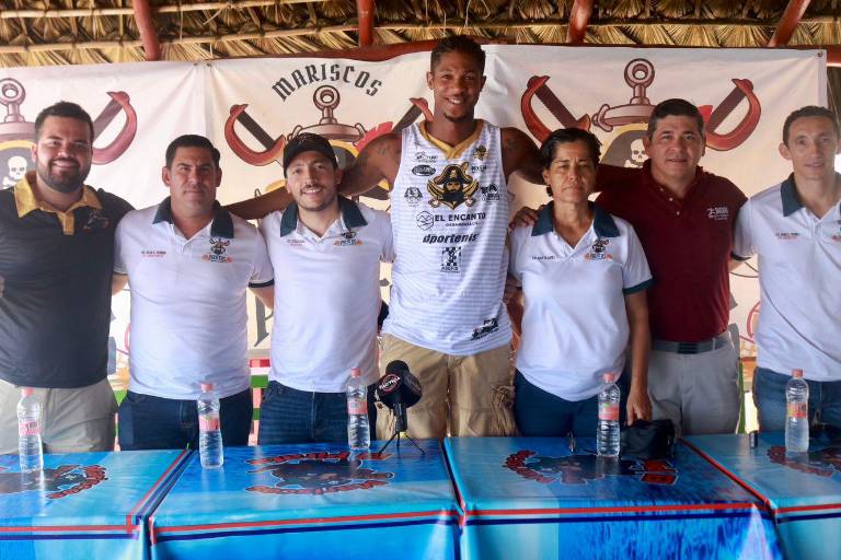 Llega ‘La Bestia’ a Piratas Basketball Mazatlán