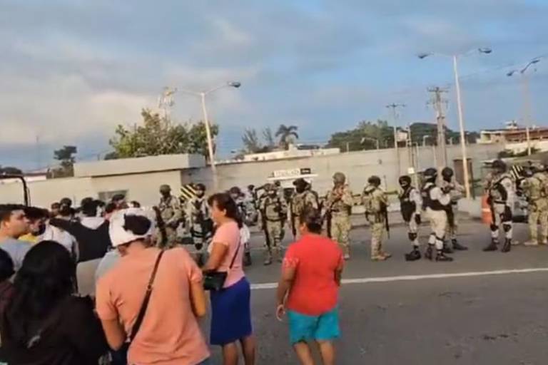 Dos personas muertas tras motín en penal de Villahermosa